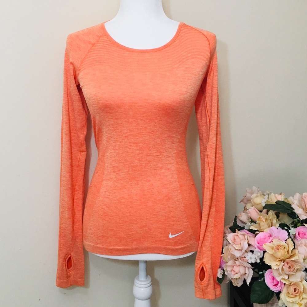 NIKE Dri-fit Top